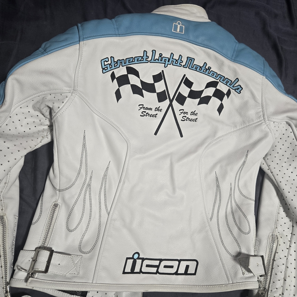 White and Blue Racing Leather Jacket - Picture 8 of 10